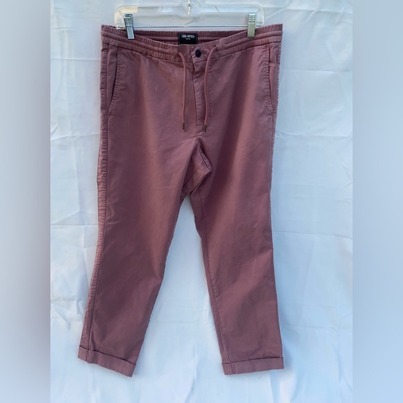 Todd Snyder Size Large Drawstring Chino Trousers in a Dusty Rose - Picture 4 of 13